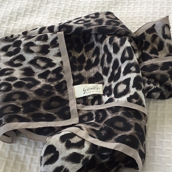 Scarf women’s - Picture 4 of 5